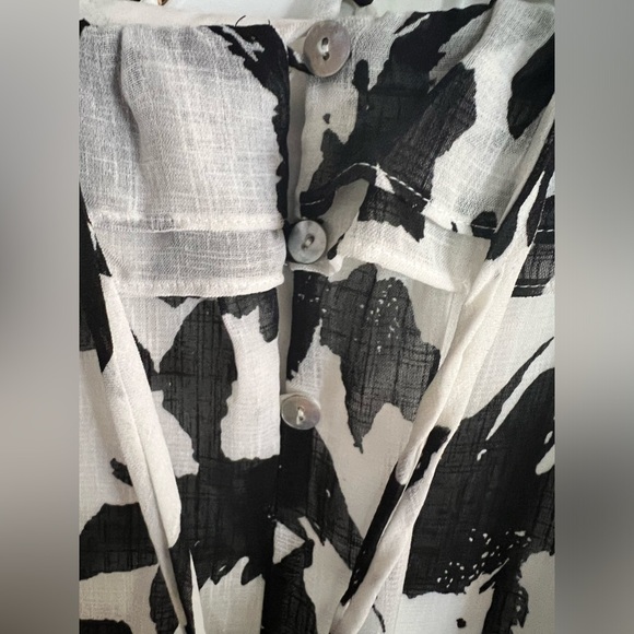 Feminine Boutique Maxi Dress - Picture 6 of 15